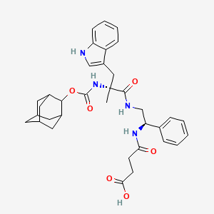 B1668967 4-[[(1R)-2-[[(2R)-2-(2-adamantyloxycarbonylamino)-3-(1H-indol-3-yl)-2-methylpropanoyl]amino]-1-phenylethyl]amino]-4-oxobutanoic acid CAS No. 130332-27-3