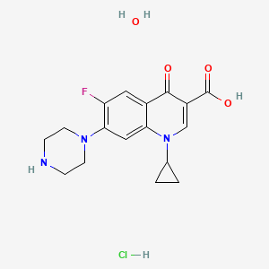 molecular formula C17H21ClFN3O4 B1669077 Ciloxan CAS No. 86393-32-0