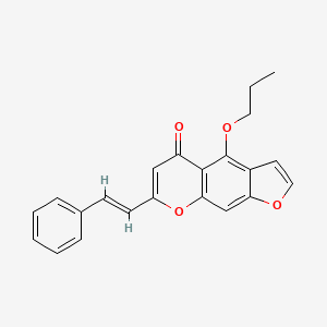 molecular formula C22H18O4 B1677535 4-(Propyloxy)-7-trans-styrylvisnagin 