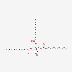 molecular formula C35H66O7 B1679282 Pentaerythrityl tricaprate CAS No. 68818-67-7