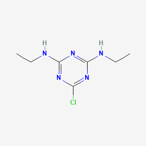 molecular formula C7H12ClN5<br>CH3CH2NH(C3N3Cl)NHCH2CH3<br>C7H12ClN5 B1681756 Simazine CAS No. 122-34-9