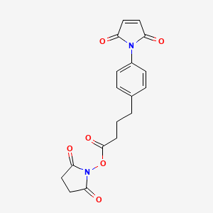 B1681837 2,5-Dioxopyrrolidin-1-yl 4-(4-(2,5-dioxo-2,5-dihydro-1H-pyrrol-1-yl)phenyl)butanoate CAS No. 79886-55-8