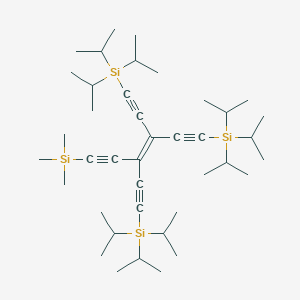 molecular formula C40H72Si4 B179576 (3-((Triisopropylsilyl)ethynyl)-4-((trimethylsilyl)ethynyl)hexa-3-en-1,5-diyne-1,6-diyl)bis(triisopropylsilane) CAS No. 142761-77-1