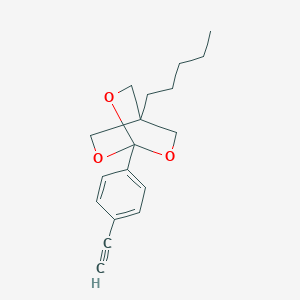 molecular formula C18H22O3 B020368 2,6,7-Trioxabicyclo(2.2.2)octane, 1-(4-ethynylphenyl)-4-pentyl- CAS No. 108614-29-5