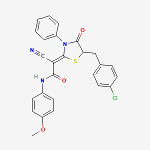 molecular formula C26H20ClN3O3S B2353809 (Z)-2-(5-(4-chlorobenzyl)-4-oxo-3-phenylthiazolidin-2-ylidene)-2-cyano-N-(4-methoxyphenyl)acetamide CAS No. 500270-16-6