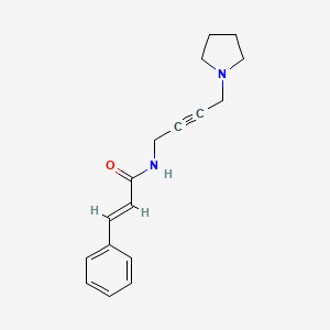molecular formula C17H20N2O B2354122 N-(4-(吡咯啉-1-基)丁-2-炔-1-基)肉桂酰胺 CAS No. 1396891-15-8