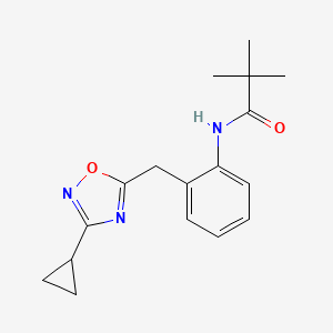 molecular formula C17H21N3O2 B2354782 N-(2-((3-cyclopropyl-1,2,4-oxadiazol-5-yl)methyl)phenyl)pivalamide CAS No. 2034584-72-8