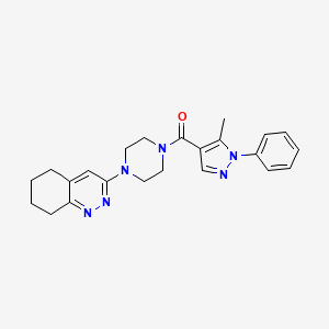molecular formula C23H26N6O B2359573 (5-methyl-1-phenyl-1H-pyrazol-4-yl)(4-(5,6,7,8-tetrahydrocinnolin-3-yl)piperazin-1-yl)methanone CAS No. 2034370-36-8