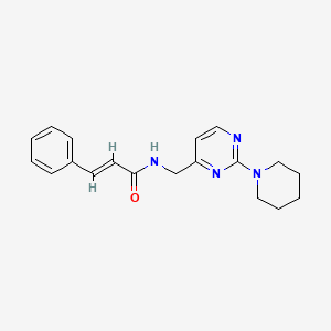 molecular formula C19H22N4O B2363534 N-((2-(piperidin-1-yl)pyrimidin-4-yl)methyl)cinnamamide CAS No. 1798398-22-7
