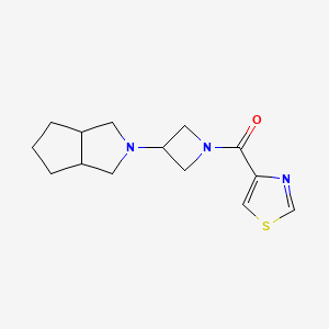 [3-(3,3a,4,5,6,6a-Hexahydro-1H-cyclopenta[c]pyrrol-2-yl)azetidin-1-yl]-(1,3-thiazol-4-yl)methanone