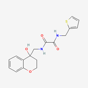 molecular formula C17H18N2O4S B2365513 N1-((4-羟基色酮-4-基)甲基)-N2-(噻吩-2-基甲基)草酰胺 CAS No. 1396678-81-1