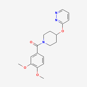molecular formula C18H21N3O4 B2366165 (3,4-Dimethoxyphenyl)(4-(pyridazin-3-yloxy)piperidin-1-yl)methanone CAS No. 1448068-72-1
