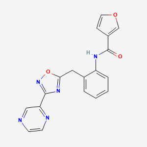 molecular formula C18H13N5O3 B2368330 N-(2-((3-(pyrazin-2-yl)-1,2,4-oxadiazol-5-yl)methyl)phenyl)furan-3-carboxamide CAS No. 2034263-93-7