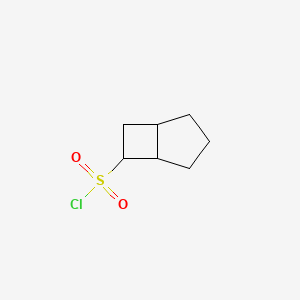molecular formula C7H11ClO2S B2368802 双环[3.2.0]庚烷-6-磺酰氯，非对映异构体的混合物 CAS No. 2138027-71-9