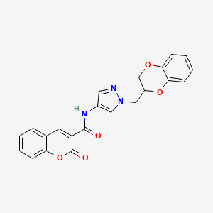 molecular formula C22H17N3O5 B2369706 N-[1-(2,3-Dihydro-1,4-benzodioxin-3-ylmethyl)pyrazol-4-yl]-2-oxochromene-3-carboxamide CAS No. 1797091-85-0