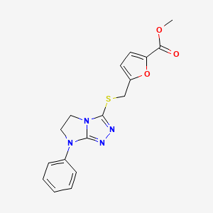 molecular formula C17H16N4O3S B2371083 methyl 5-(((7-phenyl-6,7-dihydro-5H-imidazo[2,1-c][1,2,4]triazol-3-yl)thio)methyl)furan-2-carboxylate CAS No. 921859-58-7
