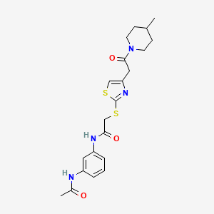 molecular formula C21H26N4O3S2 B2371110 N-(3-acetamidophenyl)-2-((4-(2-(4-methylpiperidin-1-yl)-2-oxoethyl)thiazol-2-yl)thio)acetamide CAS No. 953982-70-2