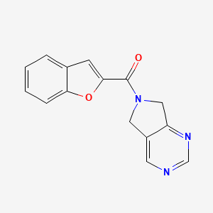 molecular formula C15H11N3O2 B2372718 benzofuran-2-yl(5H-pyrrolo[3,4-d]pyrimidin-6(7H)-yl)methanone CAS No. 1448121-69-4