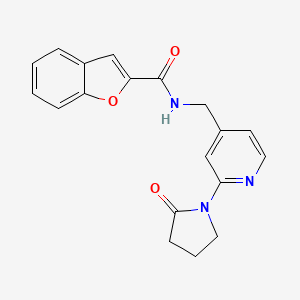 molecular formula C19H17N3O3 B2373132 N-((2-(2-oxopyrrolidin-1-yl)pyridin-4-yl)methyl)benzofuran-2-carboxamide CAS No. 2034523-92-5