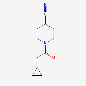 1-(2-Cyclopropylacetyl)piperidine-4-carbonitrile