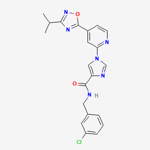 molecular formula C21H19ClN6O2 B2378825 N-[(3-chlorophenyl)methyl]-1-{4-[3-(propan-2-yl)-1,2,4-oxadiazol-5-yl]pyridin-2-yl}-1H-imidazole-4-carboxamide CAS No. 1251680-99-5