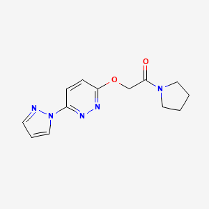 molecular formula C13H15N5O2 B2379291 2-((6-(1H-pyrazol-1-yl)pyridazin-3-yl)oxy)-1-(pyrrolidin-1-yl)ethanone CAS No. 1428351-41-0