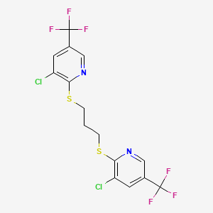 molecular formula C15H10Cl2F6N2S2 B2379693 3-Chloro-5-(trifluoromethyl)-2-pyridinyl 3-{[3-chloro-5-(trifluoromethyl)-2-pyridinyl]sulfanyl}propyl sulfide CAS No. 2085690-49-7