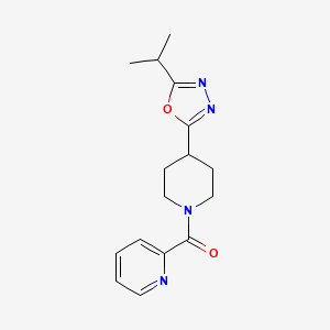 molecular formula C16H20N4O2 B2383384 (4-(5-Isopropyl-1,3,4-oxadiazol-2-yl)piperidin-1-yl)(pyridin-2-yl)methanone CAS No. 1210443-68-7