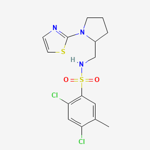 molecular formula C15H17Cl2N3O2S2 B2383920 2,4-dichloro-5-methyl-N-((1-(thiazol-2-yl)pyrrolidin-2-yl)methyl)benzenesulfonamide CAS No. 1795416-94-2