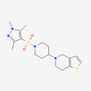 molecular formula C18H26N4O2S2 B2384251 5-(1-((1,3,5-trimethyl-1H-pyrazol-4-yl)sulfonyl)piperidin-4-yl)-4,5,6,7-tetrahydrothieno[3,2-c]pyridine CAS No. 1904333-97-6
