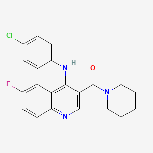 molecular formula C21H19ClFN3O B2385245 (4-((4-Chlorophenyl)amino)-6-fluoroquinolin-3-yl)(piperidin-1-yl)methanone CAS No. 1189897-69-5