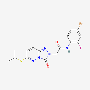 molecular formula C16H15BrFN5O2S B2385457 N-(4-bromo-2-fluorophenyl)-2-[3-oxo-6-(propan-2-ylsulfanyl)-2H,3H-[1,2,4]triazolo[4,3-b]pyridazin-2-yl]acetamide CAS No. 1040652-26-3
