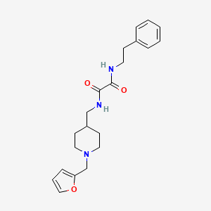 molecular formula C21H27N3O3 B2385665 N1-((1-(furan-2-ylmethyl)piperidin-4-yl)methyl)-N2-phenethyloxalamide CAS No. 953181-07-2
