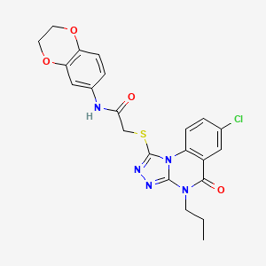 molecular formula C22H20ClN5O4S B2385805 2-((7-氯-5-氧代-4-丙基-4,5-二氢-[1,2,4]三唑并[4,3-a]喹唑啉-1-基)硫代)-N-(2,3-二氢苯并[b][1,4]二噁英-6-基)乙酰胺 CAS No. 1111176-14-7