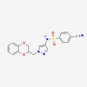 4-cyano-N-(1-((2,3-dihydrobenzo[b][1,4]dioxin-2-yl)methyl)-1H-pyrazol-4-yl)benzenesulfonamide