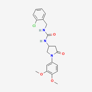1-(2-Chlorobenzyl)-3-(1-(3,4-dimethoxyphenyl)-5-oxopyrrolidin-3-yl)urea