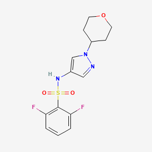 B2388400 2,6-difluoro-N-(1-(tetrahydro-2H-pyran-4-yl)-1H-pyrazol-4-yl)benzenesulfonamide CAS No. 1797552-62-5