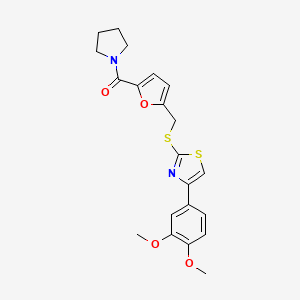 molecular formula C21H22N2O4S2 B2388655 (5-(((4-(3,4-Dimethoxyphenyl)thiazol-2-yl)thio)methyl)furan-2-yl)(pyrrolidin-1-yl)methanone CAS No. 1105209-88-8