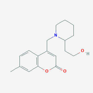 4-((2-(2-hydroxyethyl)piperidin-1-yl)methyl)-7-methyl-2H-chromen-2-one