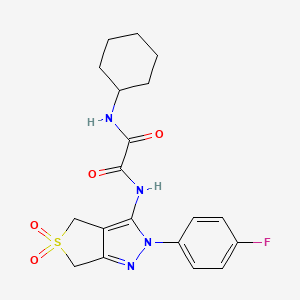 molecular formula C19H21FN4O4S B2391652 N1-cyclohexyl-N2-(2-(4-fluorophenyl)-5,5-dioxido-4,6-dihydro-2H-thieno[3,4-c]pyrazol-3-yl)oxalamide CAS No. 899989-53-8