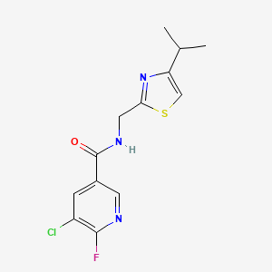 molecular formula C13H13ClFN3OS B2391674 5-Chloro-6-fluoro-N-[(4-propan-2-yl-1,3-thiazol-2-yl)methyl]pyridine-3-carboxamide CAS No. 2224328-04-3