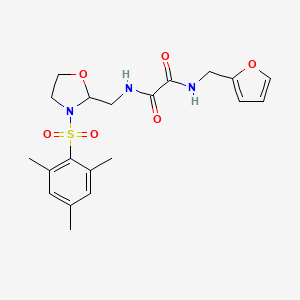 molecular formula C20H25N3O6S B2392207 N1-(furan-2-ylmethyl)-N2-((3-(mesitylsulfonyl)oxazolidin-2-yl)methyl)oxalamide CAS No. 868982-91-6