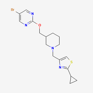 molecular formula C17H21BrN4OS B2392348 4-[[3-[(5-Bromopyrimidin-2-yl)oxymethyl]piperidin-1-yl]methyl]-2-cyclopropyl-1,3-thiazole CAS No. 2379970-48-4