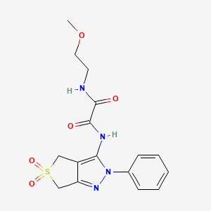 molecular formula C16H18N4O5S B2393262 N'-(5,5-dioxo-2-phenyl-4,6-dihydrothieno[3,4-c]pyrazol-3-yl)-N-(2-methoxyethyl)oxamide CAS No. 946227-43-6