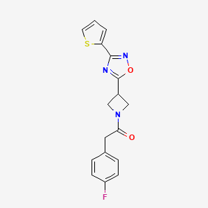 molecular formula C17H14FN3O2S B2395972 2-(4-Fluorophenyl)-1-(3-(3-(thiophen-2-yl)-1,2,4-oxadiazol-5-yl)azetidin-1-yl)ethanone CAS No. 1325687-28-2