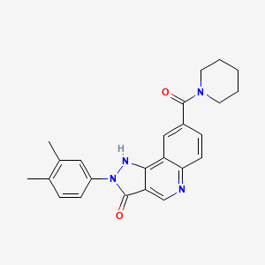 molecular formula C24H24N4O2 B2396118 2-(3,4-dimethylphenyl)-8-(piperidine-1-carbonyl)-2H-pyrazolo[4,3-c]quinolin-3(5H)-one CAS No. 1251598-25-0