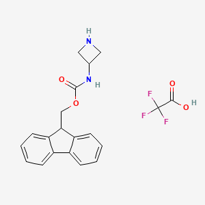 molecular formula C20H19F3N2O4 B2400235 9H-芴-9-基甲基N-(氮杂环丁-3-基)氨基甲酸酯；2,2,2-三氟乙酸 CAS No. 2408972-92-7