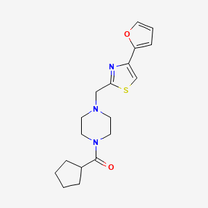 molecular formula C18H23N3O2S B2400611 Cyclopentyl(4-((4-(furan-2-yl)thiazol-2-yl)methyl)piperazin-1-yl)methanone CAS No. 1170918-38-3