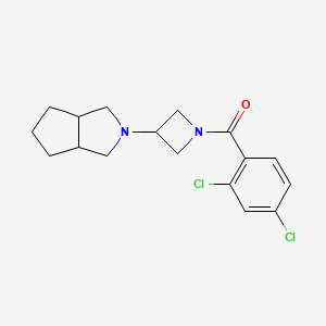 molecular formula C17H20Cl2N2O B2401505 1-(2,4-Dichlorobenzoyl)-3-{octahydrocyclopenta[c]pyrrol-2-yl}azetidine CAS No. 2415631-95-5