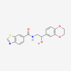 molecular formula C18H16N2O4S B2401708 N-(2-(2,3-dihydrobenzo[b][1,4]dioxin-6-yl)-2-hydroxyethyl)benzo[d]thiazole-6-carboxamide CAS No. 2034465-00-2